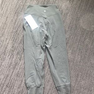 Brand New with tags Align Jogger Crop